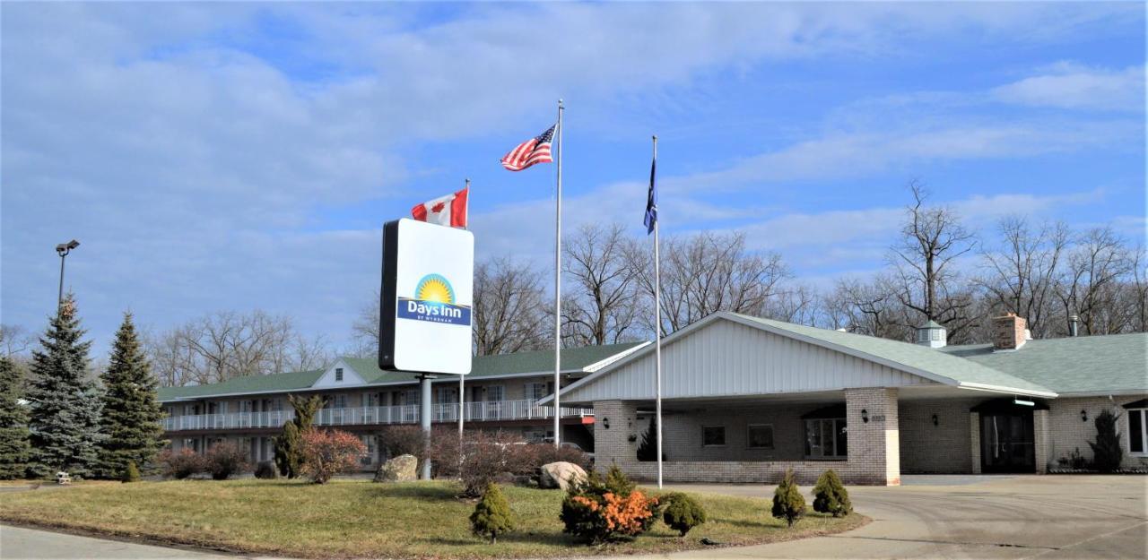 Days Inn By Wyndham Whitmore Lake Ann Arbor Brighton Exterior photo